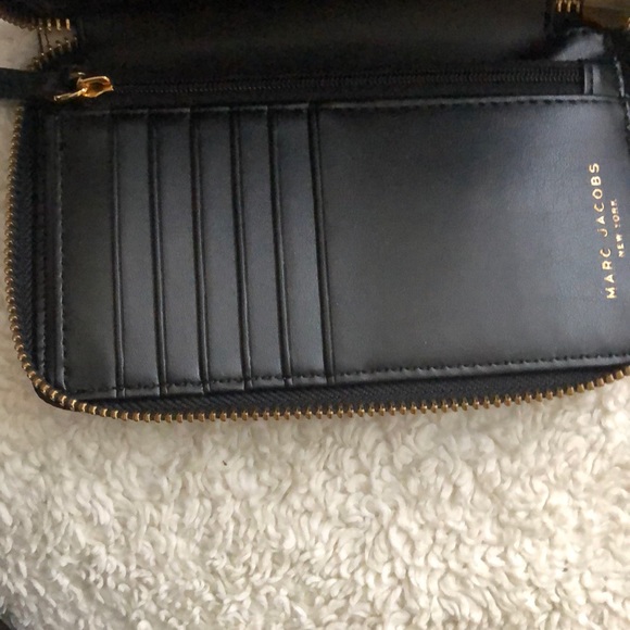 NWOT Marc Jacobs leather zip Wristlet/iPhone - Picture 7 of 8
